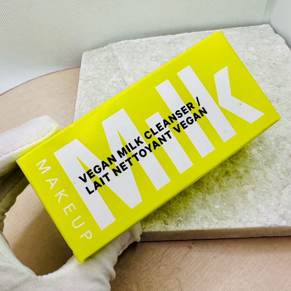 NEW! MILK MAKEUP Vegan Milk Cleanser